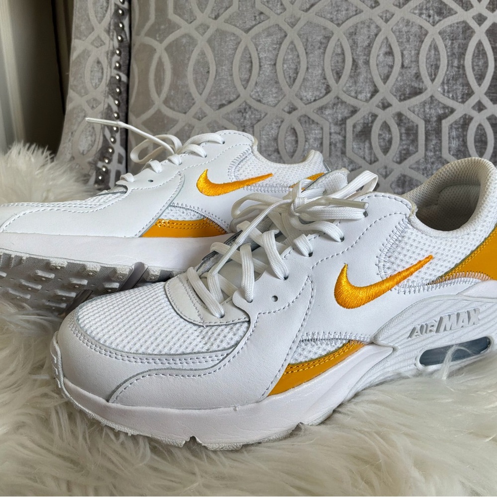 Nike White and Yellow Air Max Sneakers 7